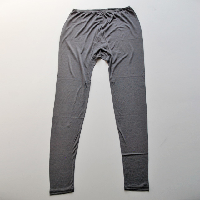 Cocoona　コクーナのシルクスキンウェア。肌に優しい、絹のなめらかな着心地。レギンス、キャミソール、ドレス、ナイトウェア。